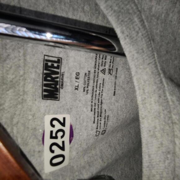 Marvel Captain America Graphic T-Shirt - Size XL - Picture 4 of 4